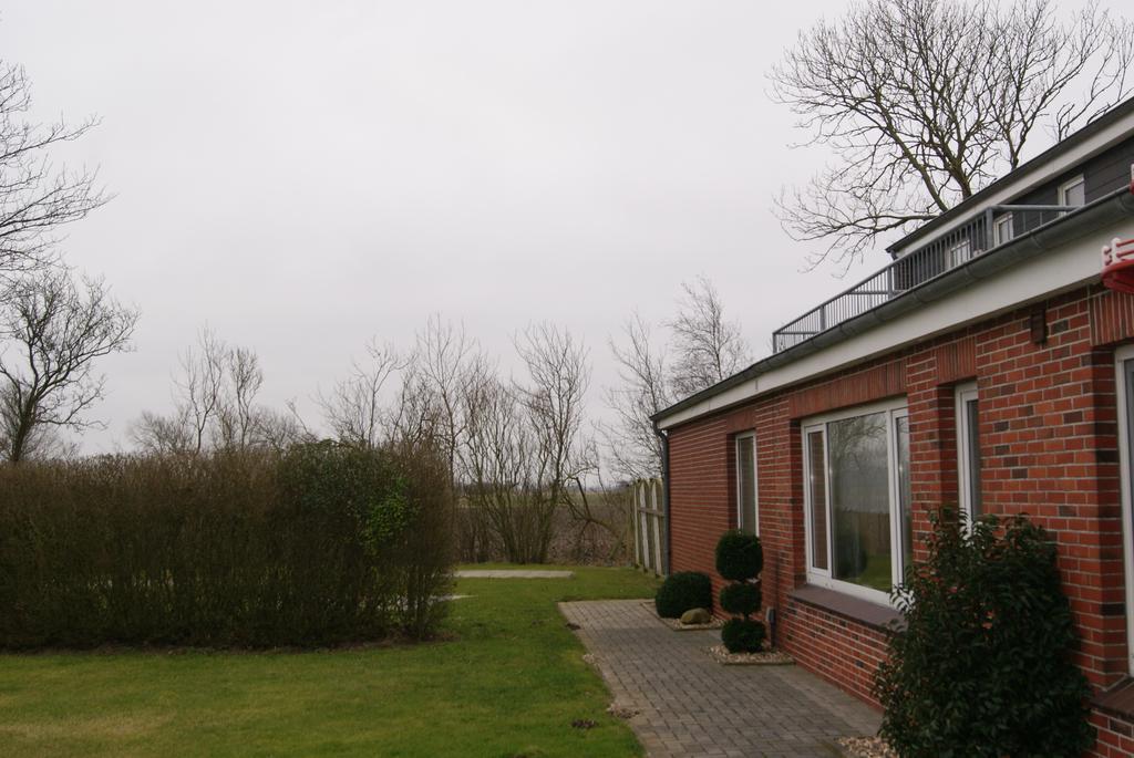 Pension Sielmoewe Neuharlingersiel Exterior foto